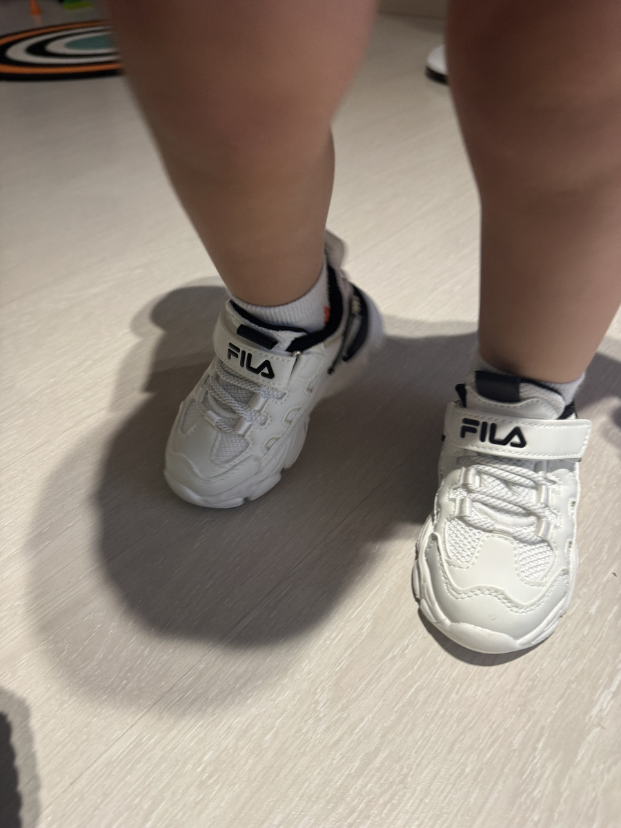 Memory Spinel 3 V Kinder Sneakers Anatomisch mit Klettverschluss Weiß