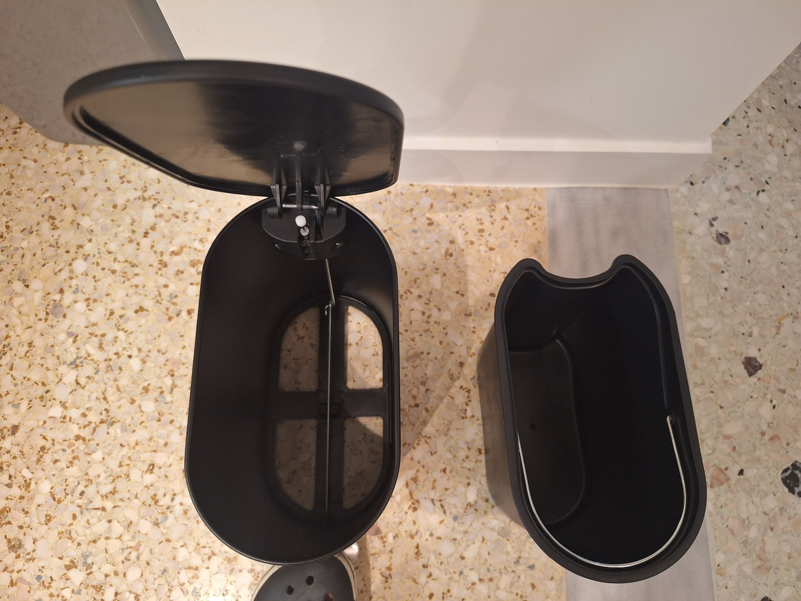 Estia Inox Perie pentru coșul de gunoi din baie Închidere lentă 5lt Bej