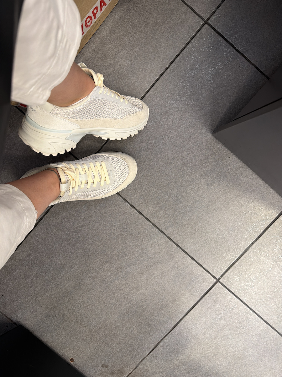 Runner Sneakers Ecru