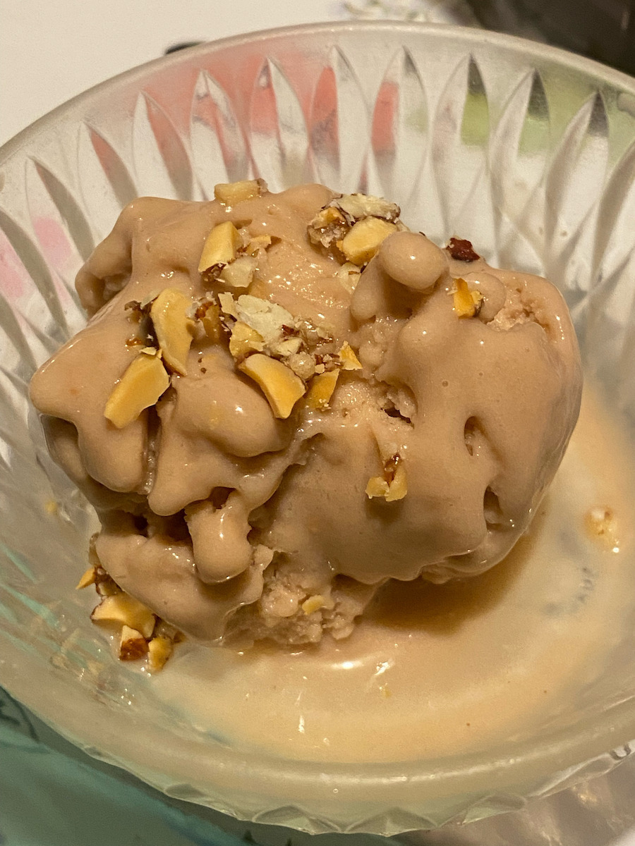Rohnson Velvet Creme Ice Cream Maker 3x1.35lt Black