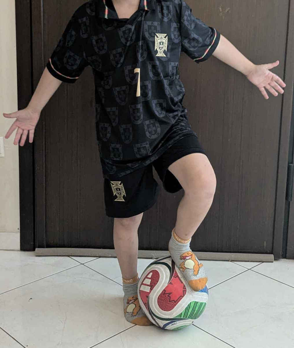 Kids Football Set Ronaldo Portugal National Team 2025 Black Balón De Oro Unisex Kids Black Ab126