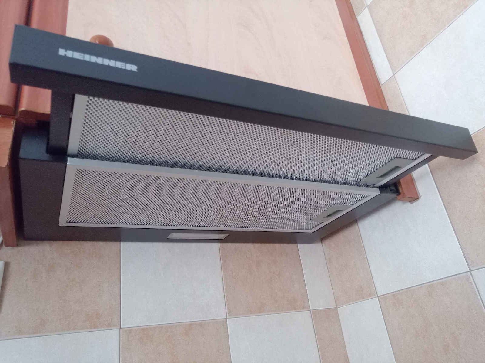 Heinner Hotă Telescopică 59.5cm Neagră
