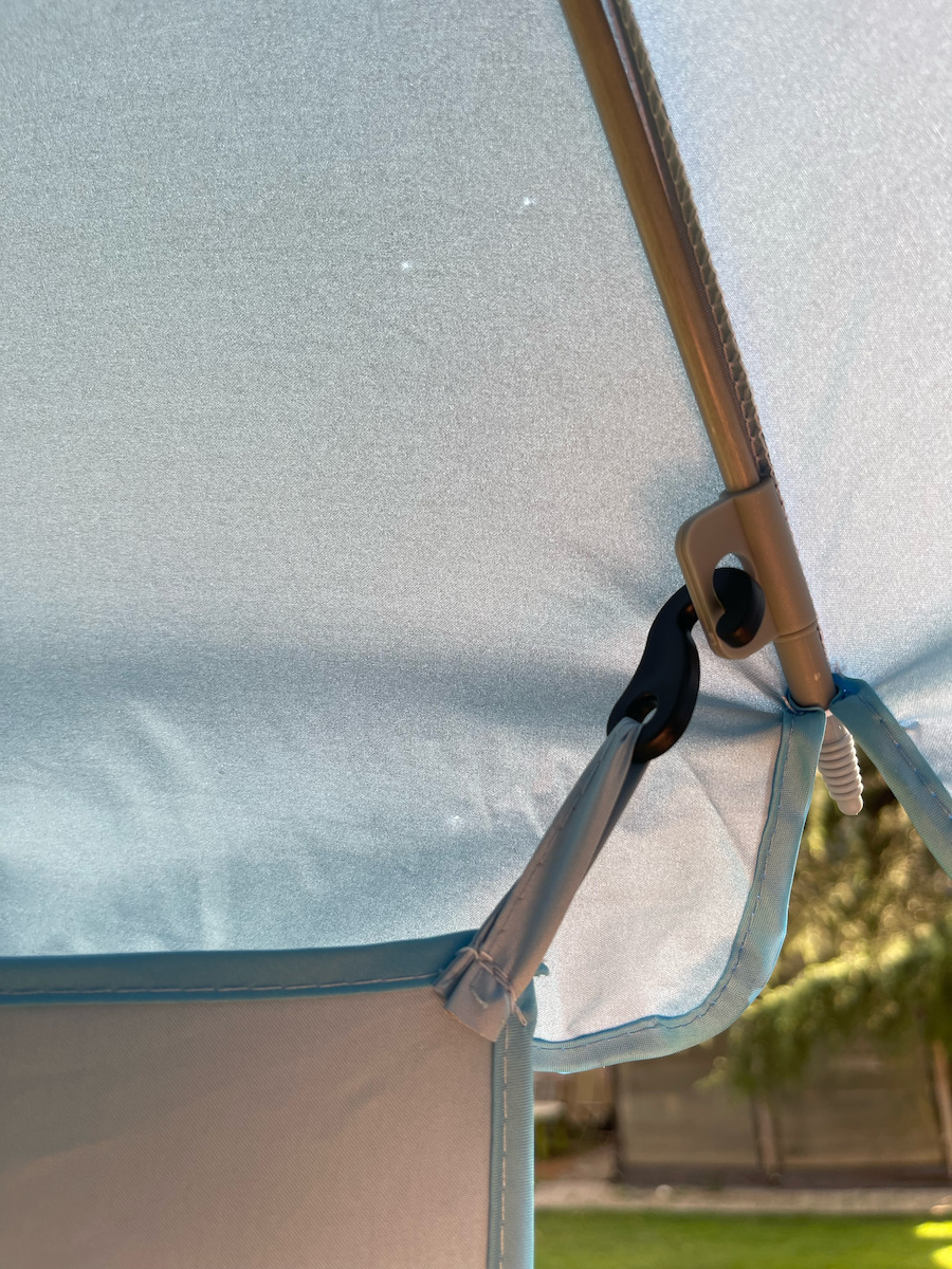 Maui & Sons Folding Aluminum Beach Umbrella Diameter 2.2m with Sunshade UV Protection and Air Vent Royal Blue