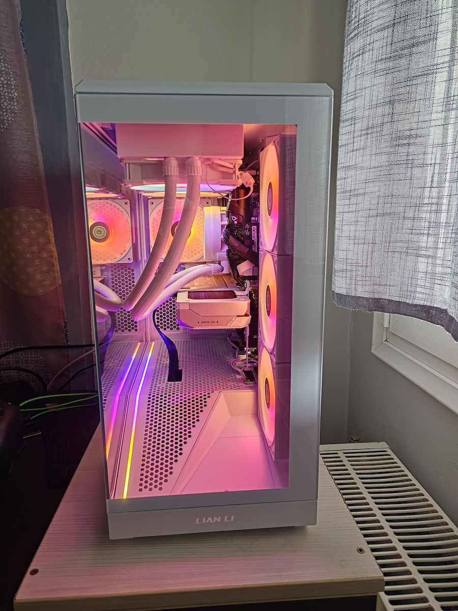 Lian Li Vector V100rx Gaming Midi Tower Κουτί Υπολογιστή με Πλαϊνό Παράθυρο Λευκό