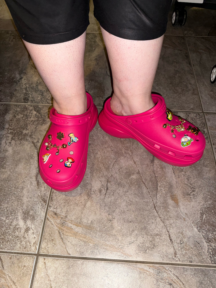 Crocs Bae Γυναικεία Σαμπό Καφέ