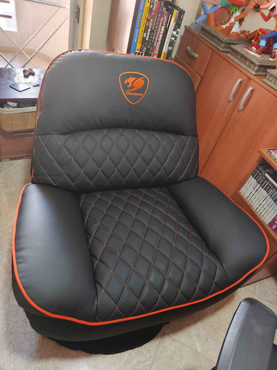 Cougar OVERLORD Scaun Gaming Din piele ecologică cu Suport pentru picioare Neagră