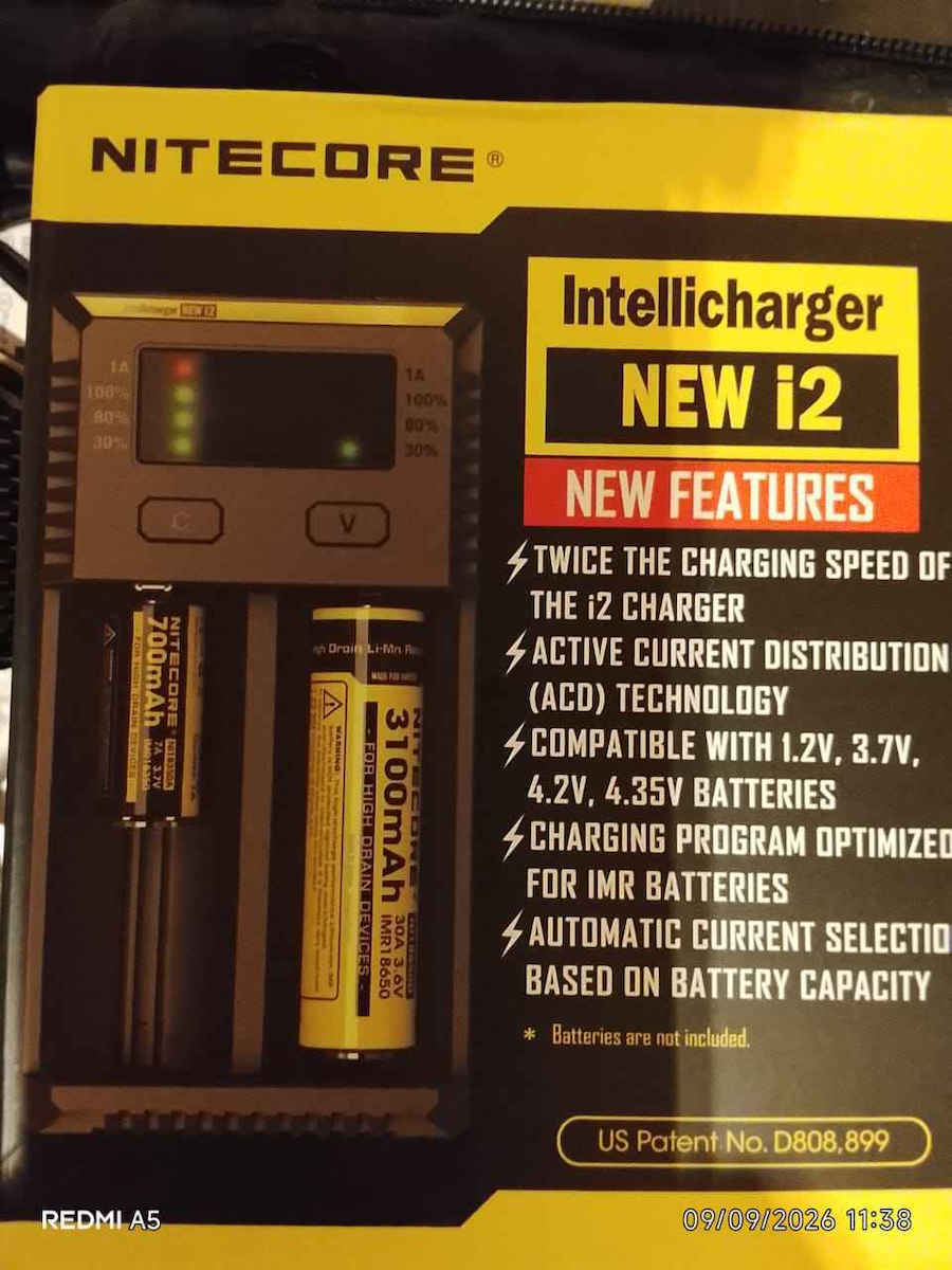 NiteCore IntelliCharger New i2 2 Baterii Li-ion/Ni-MH Dimensiune AA/AAA/D/18650/21700/16340/26650/14500