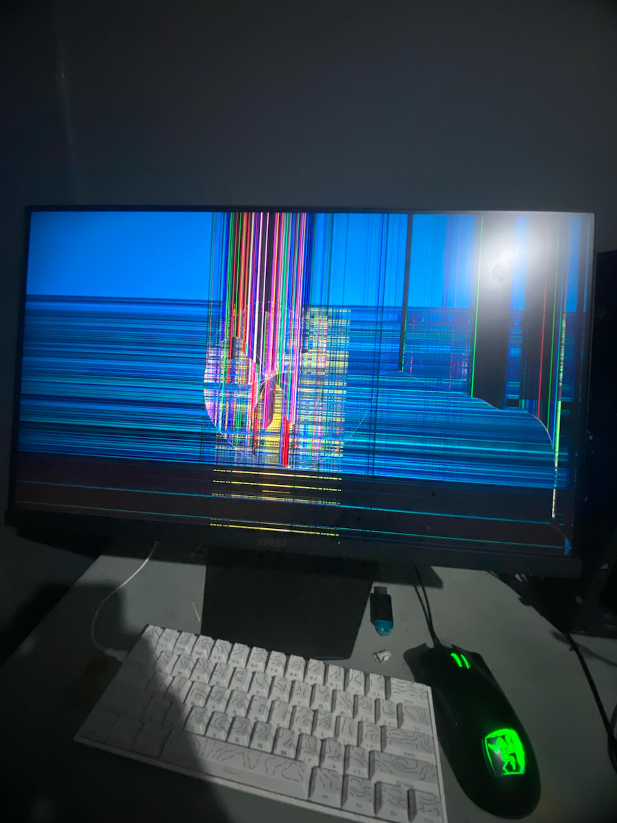 MSI G244F E2 IPS Монитор 23.8" FHD 1920x1080 180Hz с Време за Реакция 1мс GTG