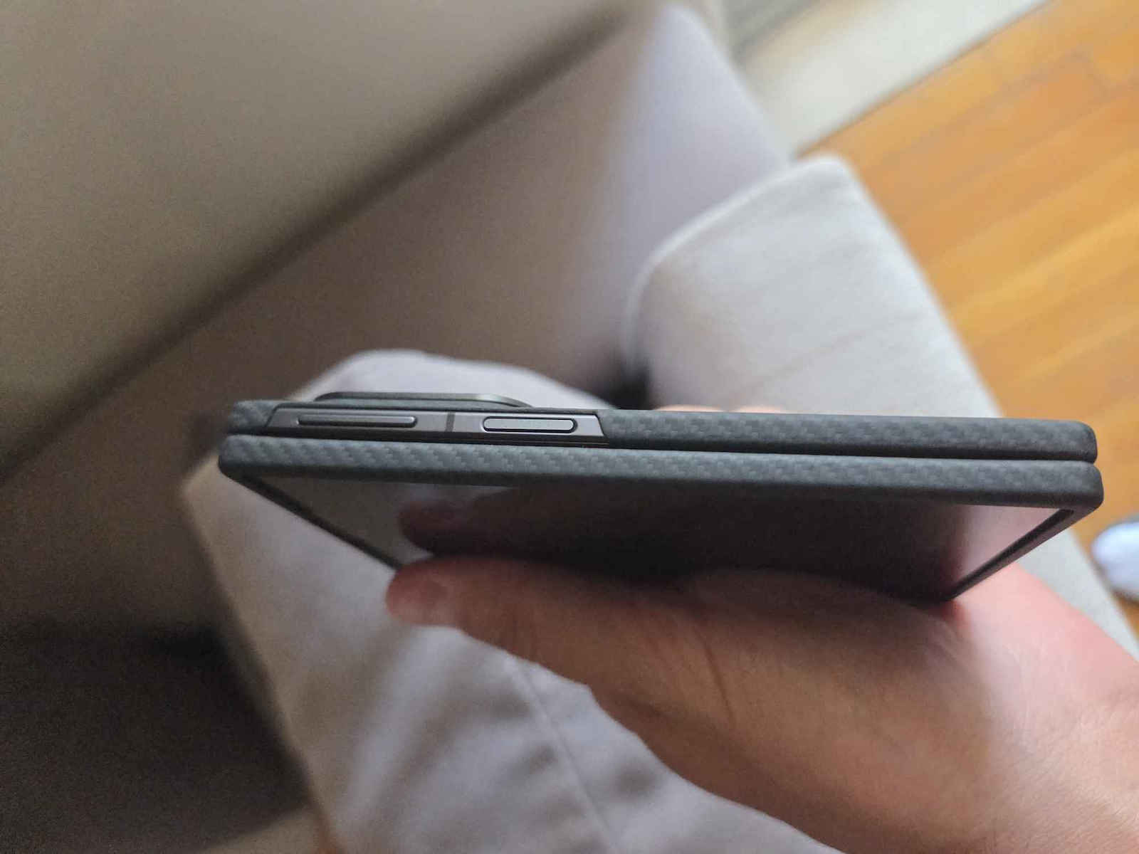 Spigen Airskin Rückseite Umschlag Aramidfaser Schwarz (Galaxy Z Fold8)