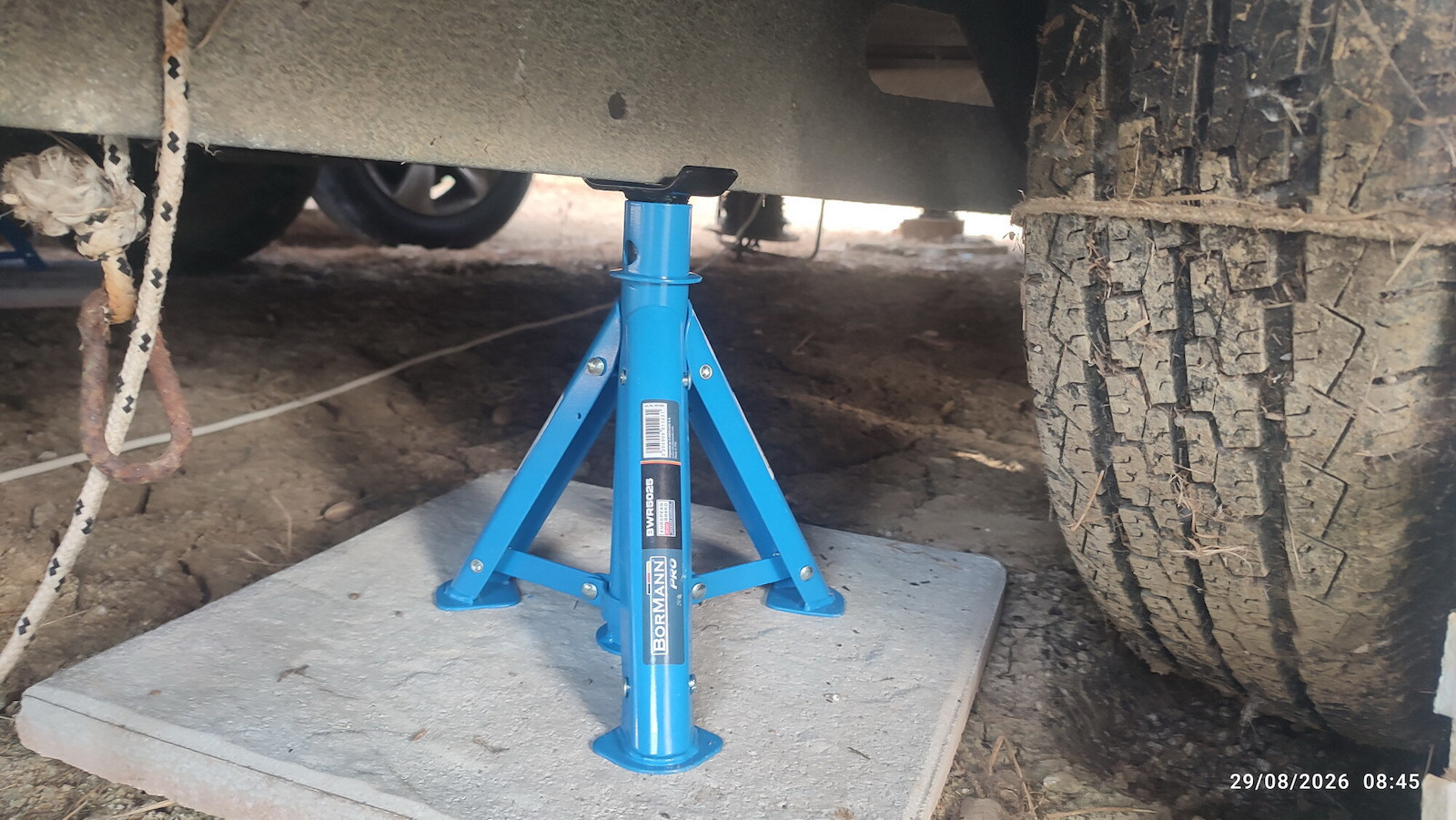 Bormann BWR5025 Vehicle Support Stand Set with Lifting Capacity up to 2 Tons