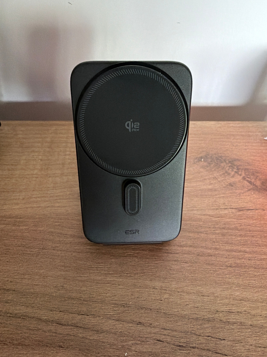 ESR Qi2 Wireless Charger 65W Black (CryoBoost Foldable 3-in-1)