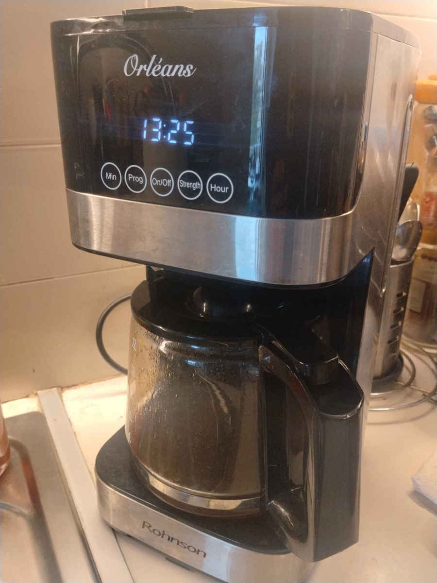 Προγραμματιζόμενη Καφετιέρα Φίλτρου 900W Black