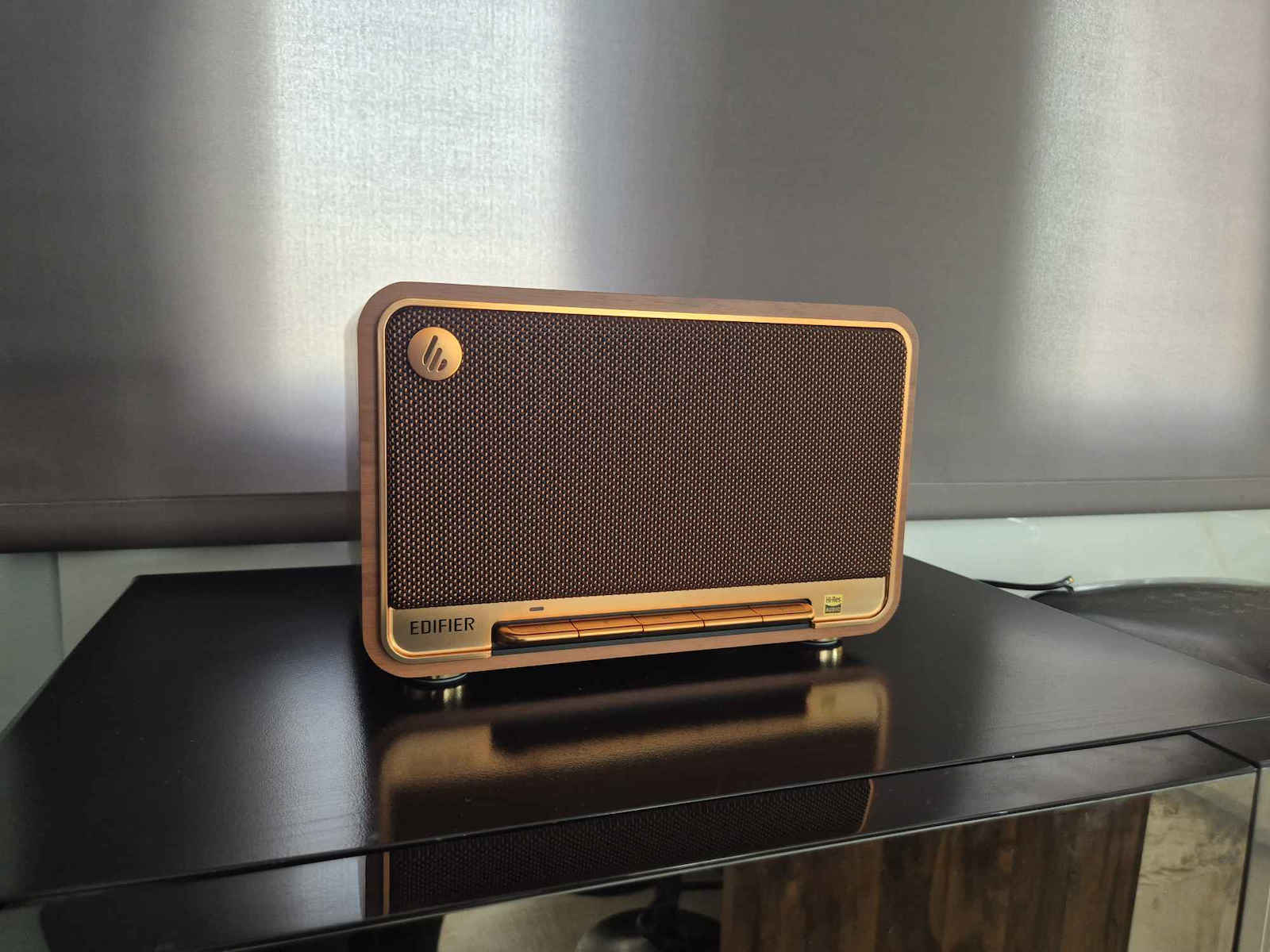 Edifier D32 Ηχείο Bluetooth 60W με Διάρκεια Μπαταρίας έως 12 ώρες Λευκό