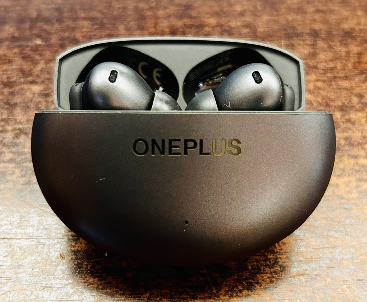 Buds 4 Bluetooth-Freisprecheinrichtung Kopfhörer mit Schweißresistenz und Ladeetui Gray