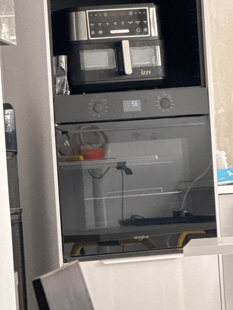 Whirlpool Φούρνος άνω Πάγκου 71lt Π59.5εκ. Μαύρος