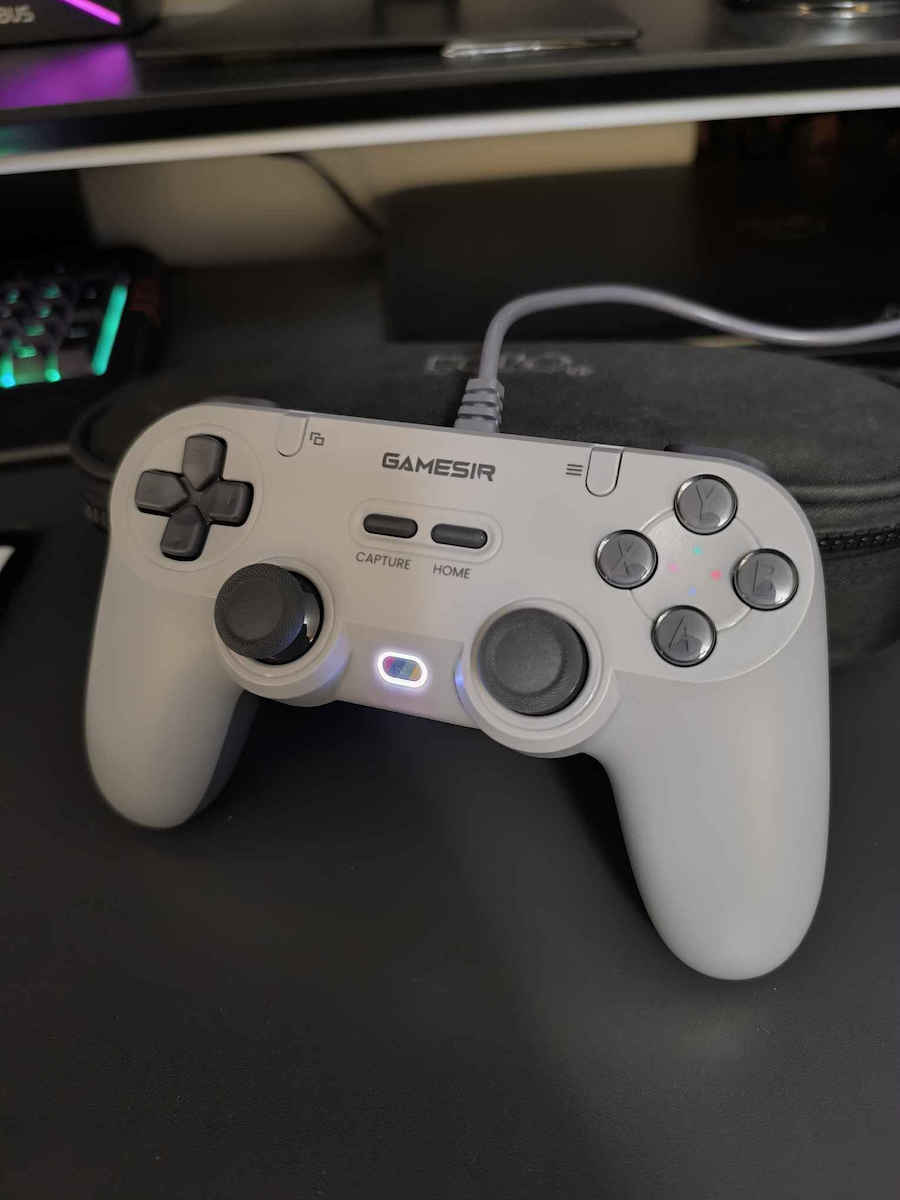 T3 Verkabelter Gamepad mit Hall-Effekt-Sticks für Android / PC Grau