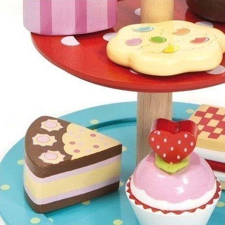 Le Toy Van Комплект Дървена Поставка За Торта За 3+ Години 7 Части