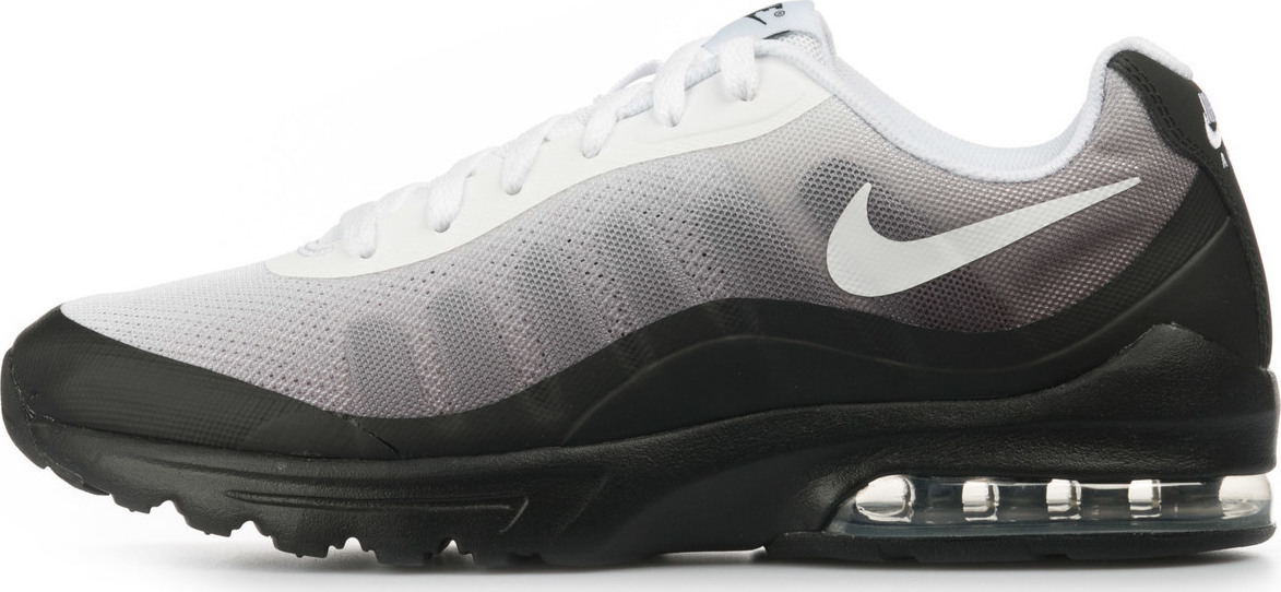 nike invigor size 9