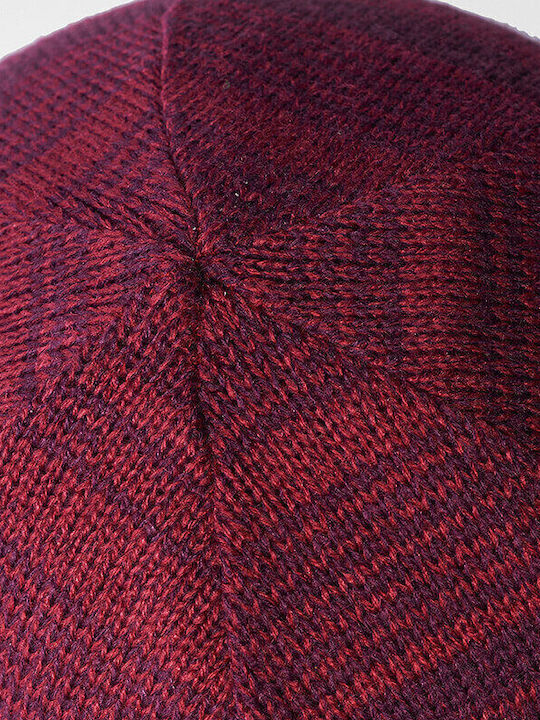 Beanie Reversible Beanie with Rib Knit in Burgundy color