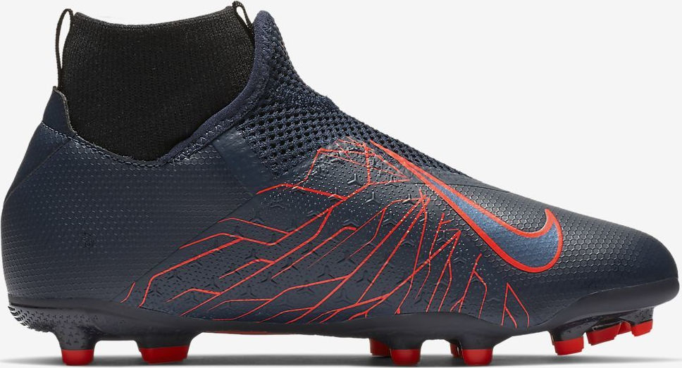 nike dynamic fit phantom vsn