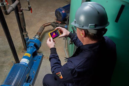 Fluke PTi120 Handheld Thermal Camera mit Bildschirm 3.5" für Temperaturen von -20°C bis 150°C