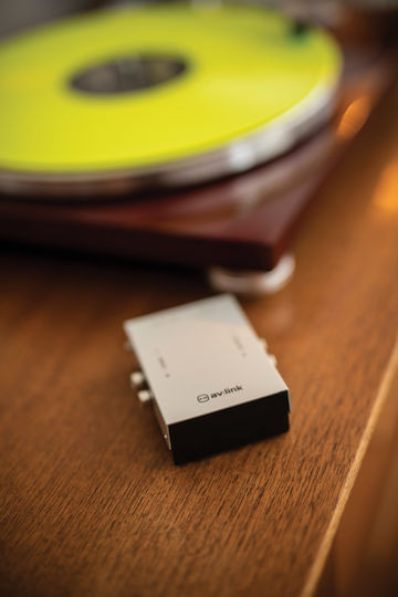 AvLink STP-2 Preamplificator Phono Argintiu
