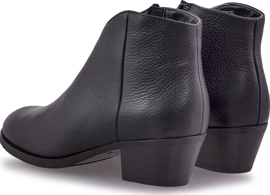 clarks mila myth black