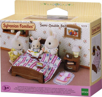 Epoch Toys Miniature Toy Semi Double Bed Sylvanian Families for 3+ Years 100cm.