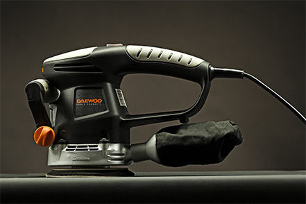 Daewoo DAOS480 Ексцентрично Трибе 125мм Електрически 480W с Регулиране на Скоростта и със Система за Аспирация