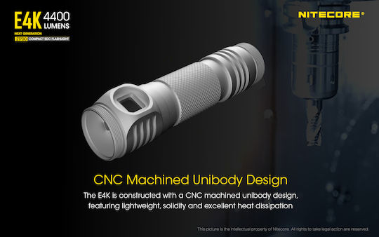 NiteCore Wiederaufladbar Taschenlampe LED IP68 mit maximaler Helligkeit 4400lm E4K Schwarz