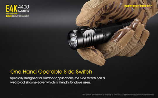NiteCore Wiederaufladbar Taschenlampe LED IP68 mit maximaler Helligkeit 4400lm E4K Schwarz
