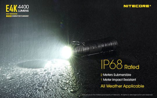 NiteCore Wiederaufladbar Taschenlampe LED IP68 mit maximaler Helligkeit 4400lm E4K Schwarz