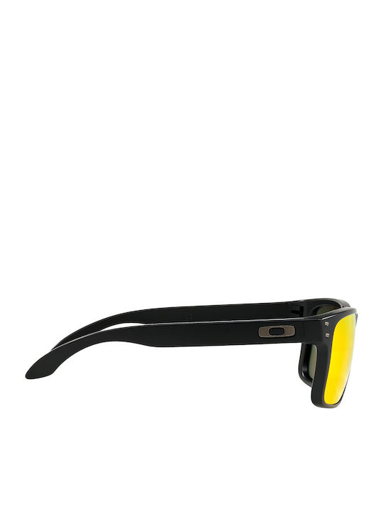 Oakley Holbrook Мъжки Слънчеви Очила с Черна Пластмасова Рамка и Червен Огледален Лещи OO9102-E2