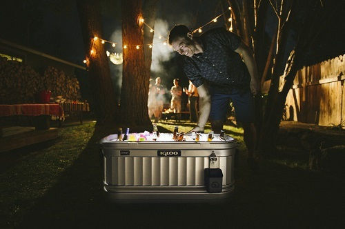 Igloo Party Bar Liddup Portable Fridge 118lt Silver