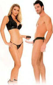 Pipedream Fetish Fantasy Series For Him or Her Vibrating Hollow Strap-On Gurtzeug mit Dildo 15cm und Vibration in Hautfarbe