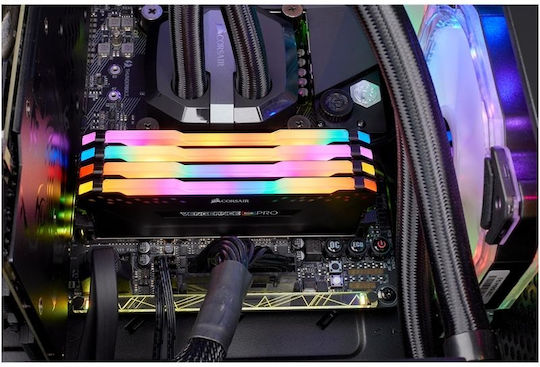 Corsair Vengeance RGB Pro 32GB DDR4 RAM cu 4 module (4x8GB) și