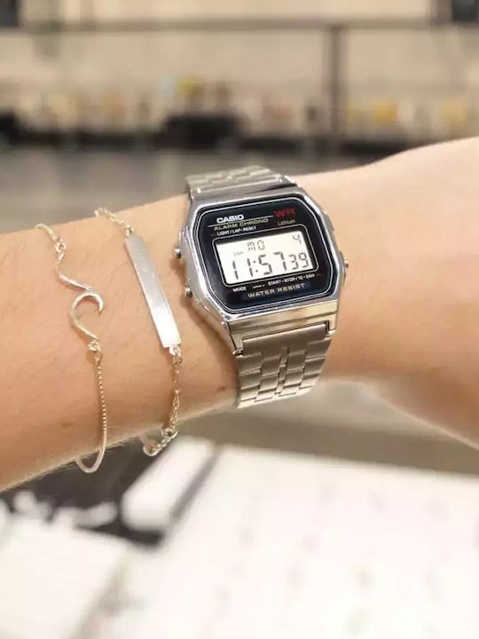 Casio Vintage Iconic Ρολόι Μπαταρίας με Μεταλλικό Μπρασελέ