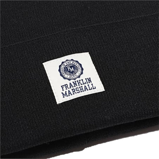 Beanie Beanie Knitted in Black color