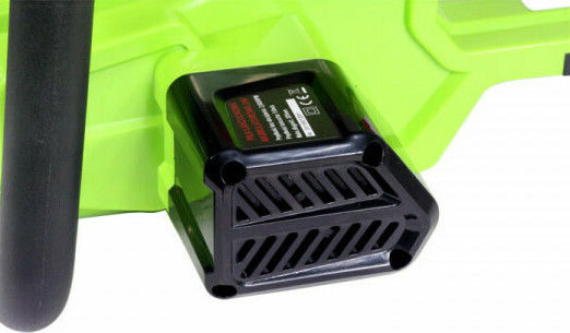 Bass Polska Fierăstrău cu lanț pe baterii Fierăstrău cu acumulator 24V 3.3kg cu lamă 25.4cm
