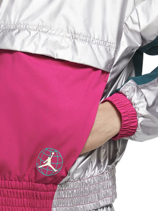Women's Short Sports Jacket for Spring or Autumn