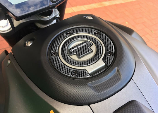 One Design Стикери за резервоара за гориво Ptgsy2p Въглерод за Yamaha 2000 Сив