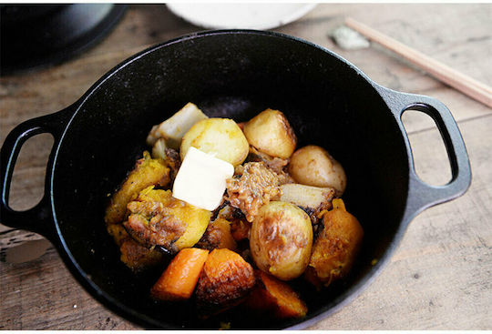 Lodge Deep Pot made of Cast Iron 1.89lt / 25cm
