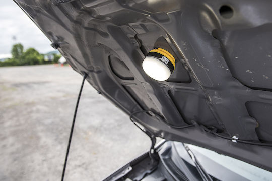 CAT Battery Workshop Light LED with Brightness up to 150lm