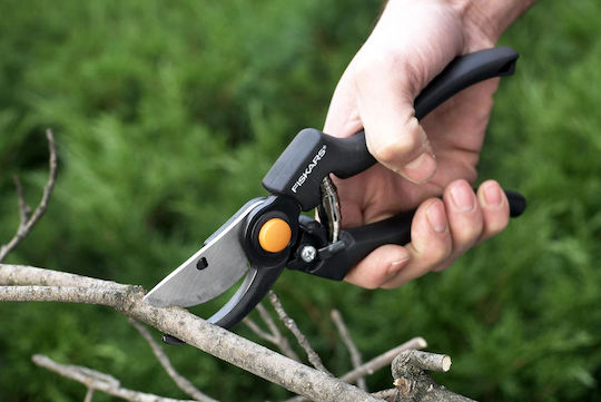 Fiskars P90 Pruning Shears Length 22.5cm with Maximum Cutting Diameter 26mm