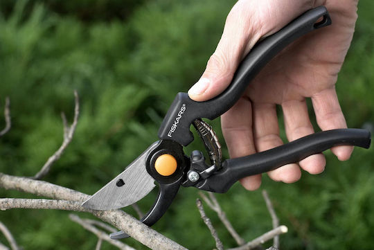 Fiskars P90 Pruning Shears Length 22.5cm with Maximum Cutting Diameter 26mm