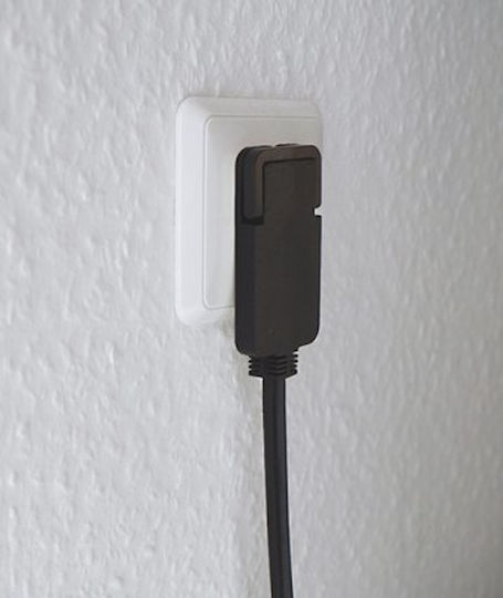 Brennenstuhl 10m 1 Platz mit Kabel 10m Durchmesser 3 x 1.5mm² Schwarz