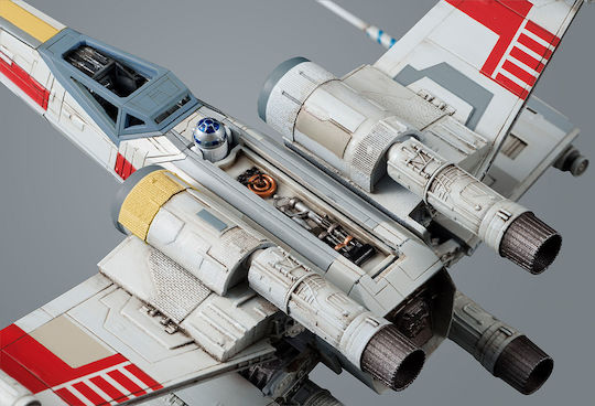 Revell Star Wars: X-Wing Starfighter Modeling Figure Airplane Red in Scale 1:72 with Glue and Paints 10cm.