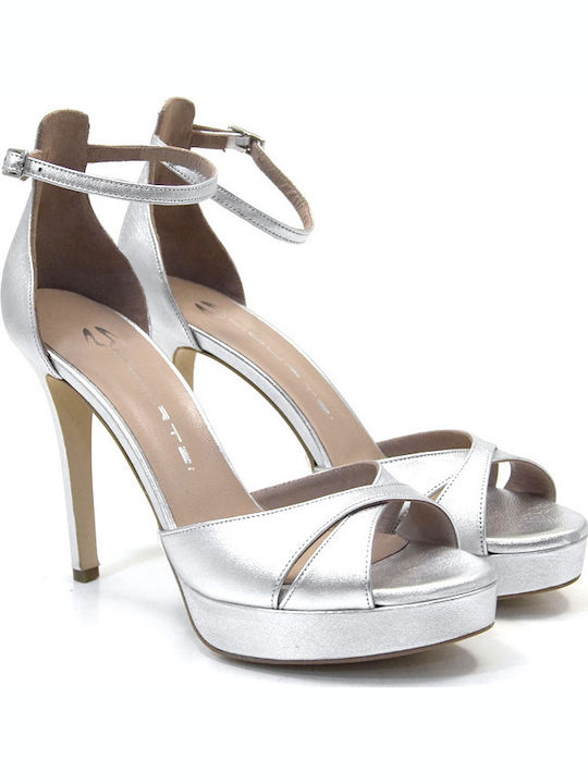 860F01 Leather Sandals Silver