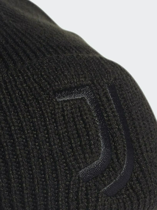 adidas Juventus Beanie Beanie with Rib Knit in Black color