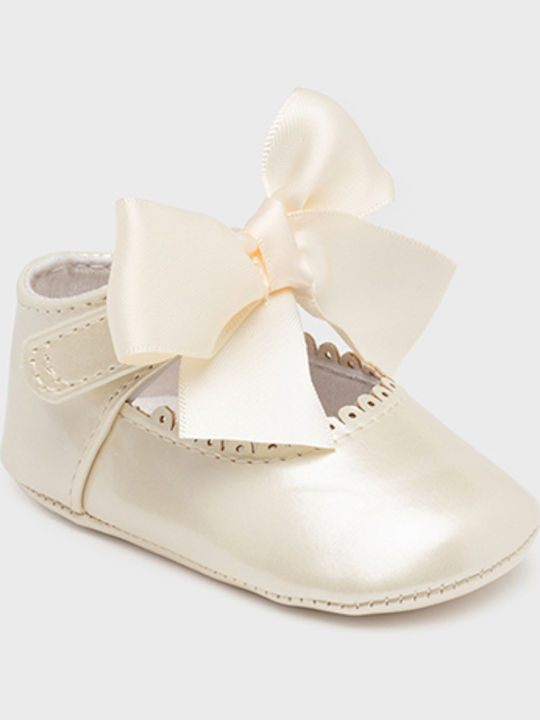 Mayoral Weiche Babyschuhe Beige